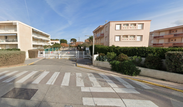 Offres de location Garage Saint-Cyr-sur-Mer 83270