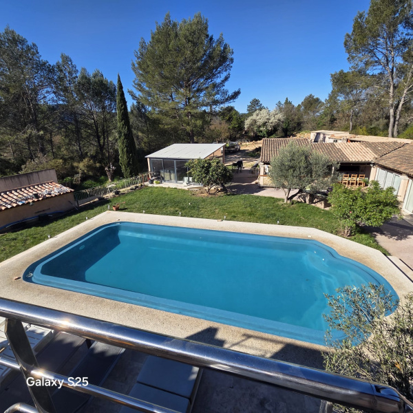 Location de vacances Rez de jardin Rocbaron 83136