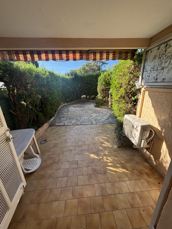 Offres de location Studio Saint-Cyr-sur-Mer 83270