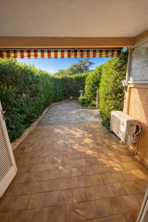 Offres de location Studio Saint-Cyr-sur-Mer 83270